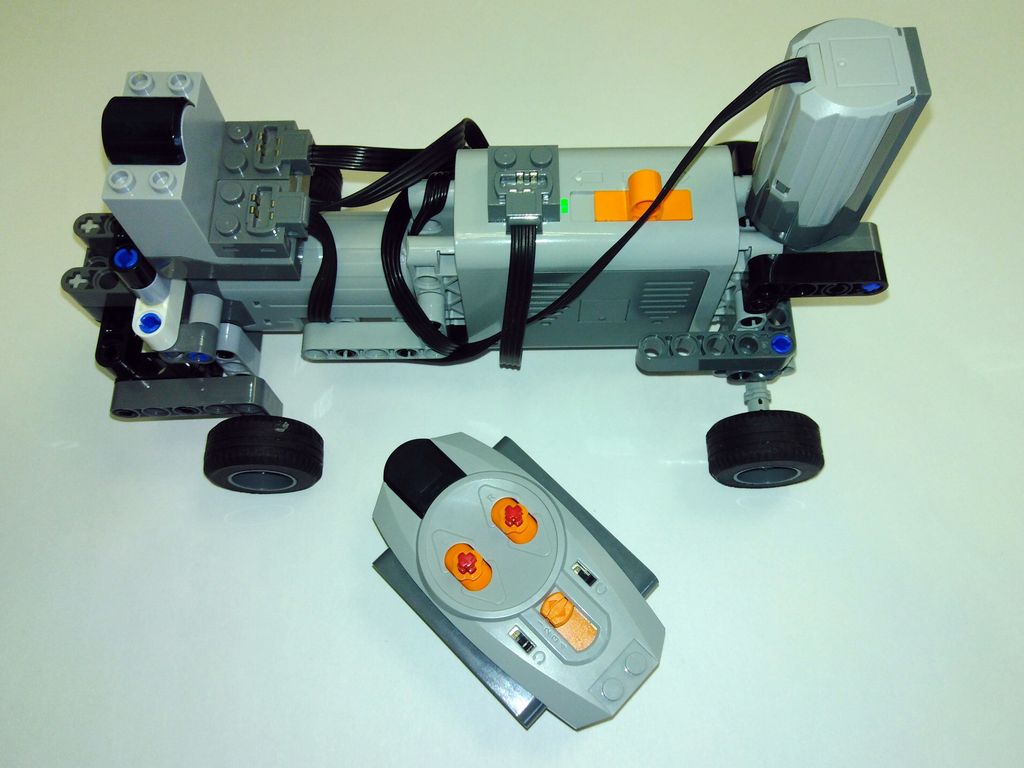 Lego technic - Simple RC car - 23